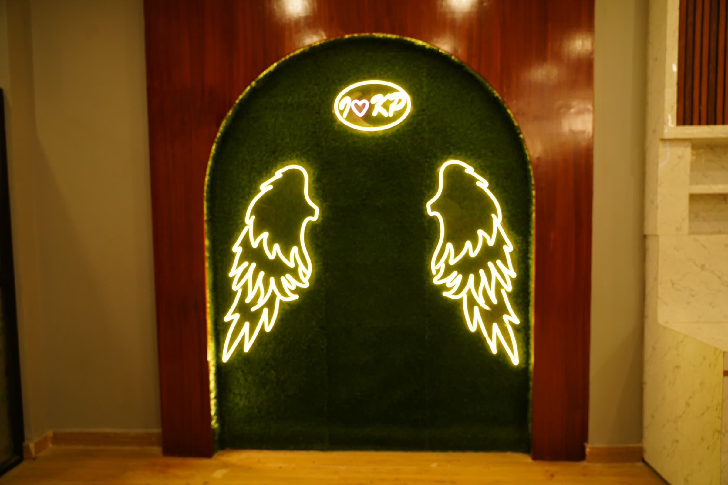 The Royal Platter interior decor
